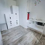 Bright And Comfortable Private La Courneuve
