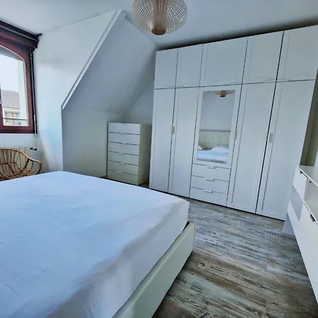 Bright And Comfortable Private * La Courneuve