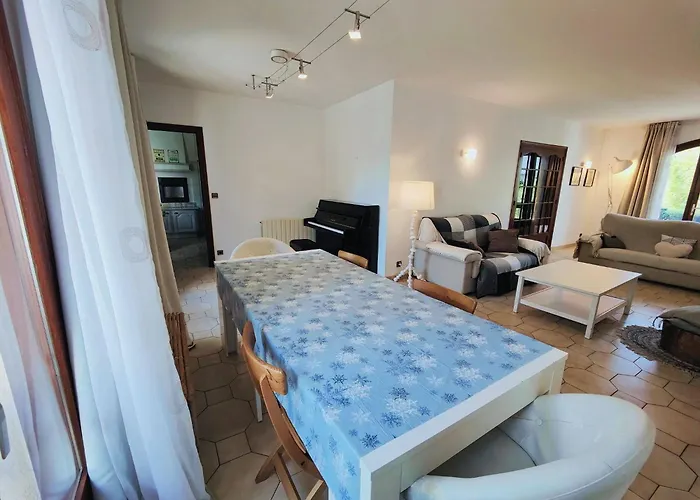 Bright And Comfortable Private Holiday home