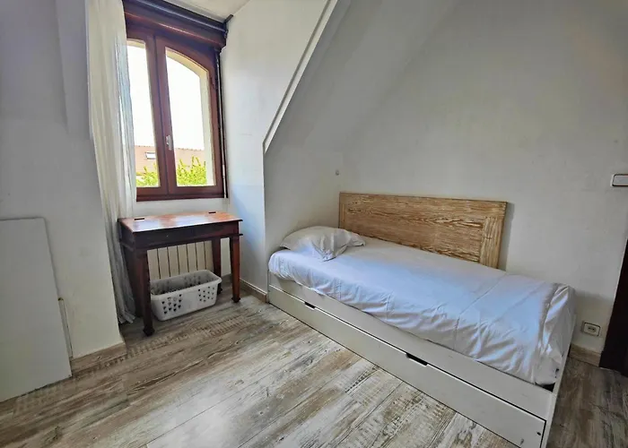 Bright And Comfortable Private Holiday home
